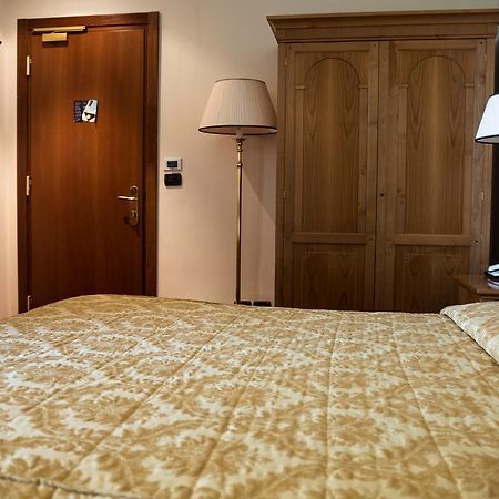 Albergo Ristorante Da Domenico มอนเต ซาน ซาวิโน ภายนอก รูปภาพ