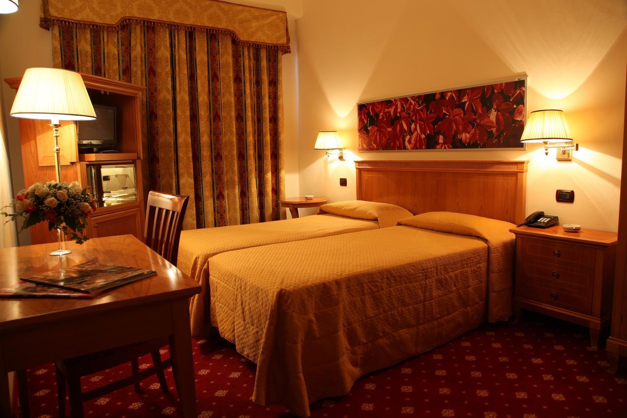 Albergo Ristorante Da Domenico มอนเต ซาน ซาวิโน ภายนอก รูปภาพ