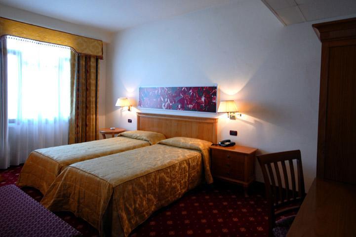 Albergo Ristorante Da Domenico มอนเต ซาน ซาวิโน ภายนอก รูปภาพ